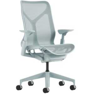 Světle modrá kancelářská židle Herman Miller Cosm M