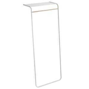 Bílý kovový stojací věšák s policí Yamazaki Tower 160 cm